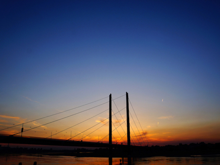Düsseldorf Rheinknoebrücke (2014).jpg